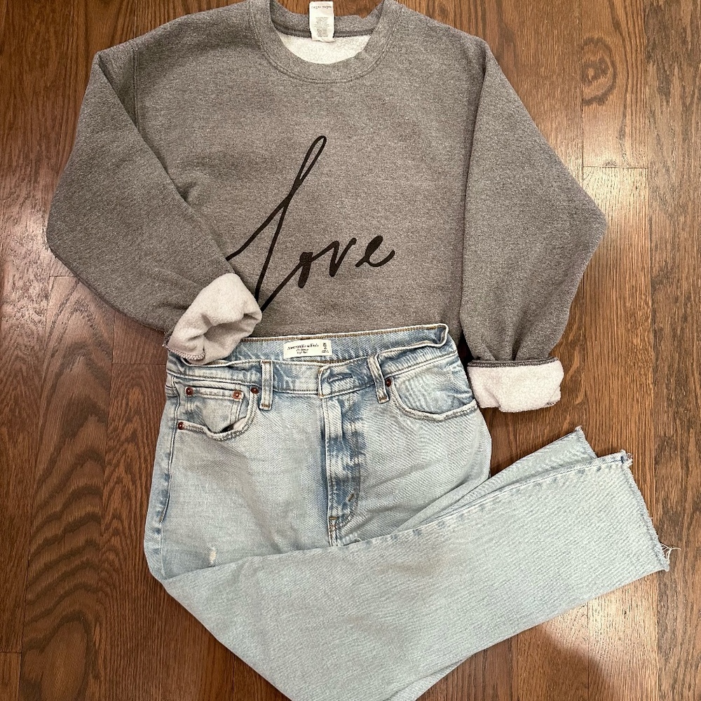 Vicicollection Gray Love Sweatshirt